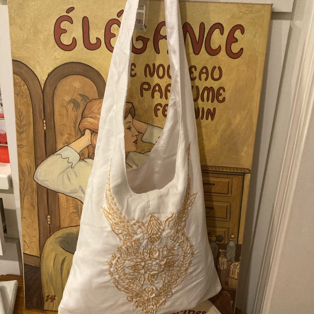 Hobo Tote Bag White with Embroidery and Beading in Champagne/Tan - Picture 3 of 5